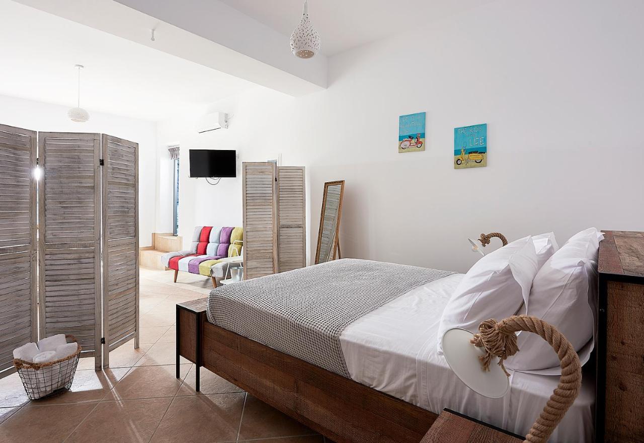 Miramare Luxury Apartments Firopotamos Extérieur photo
