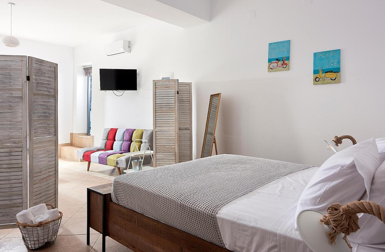 Miramare Luxury Apartments Firopotamos Extérieur photo